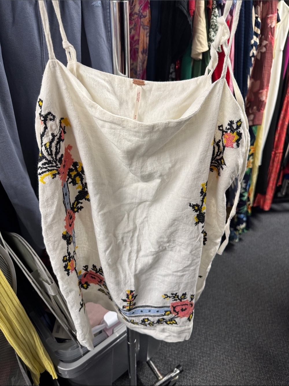 Free people embroidered tank M // 092502
